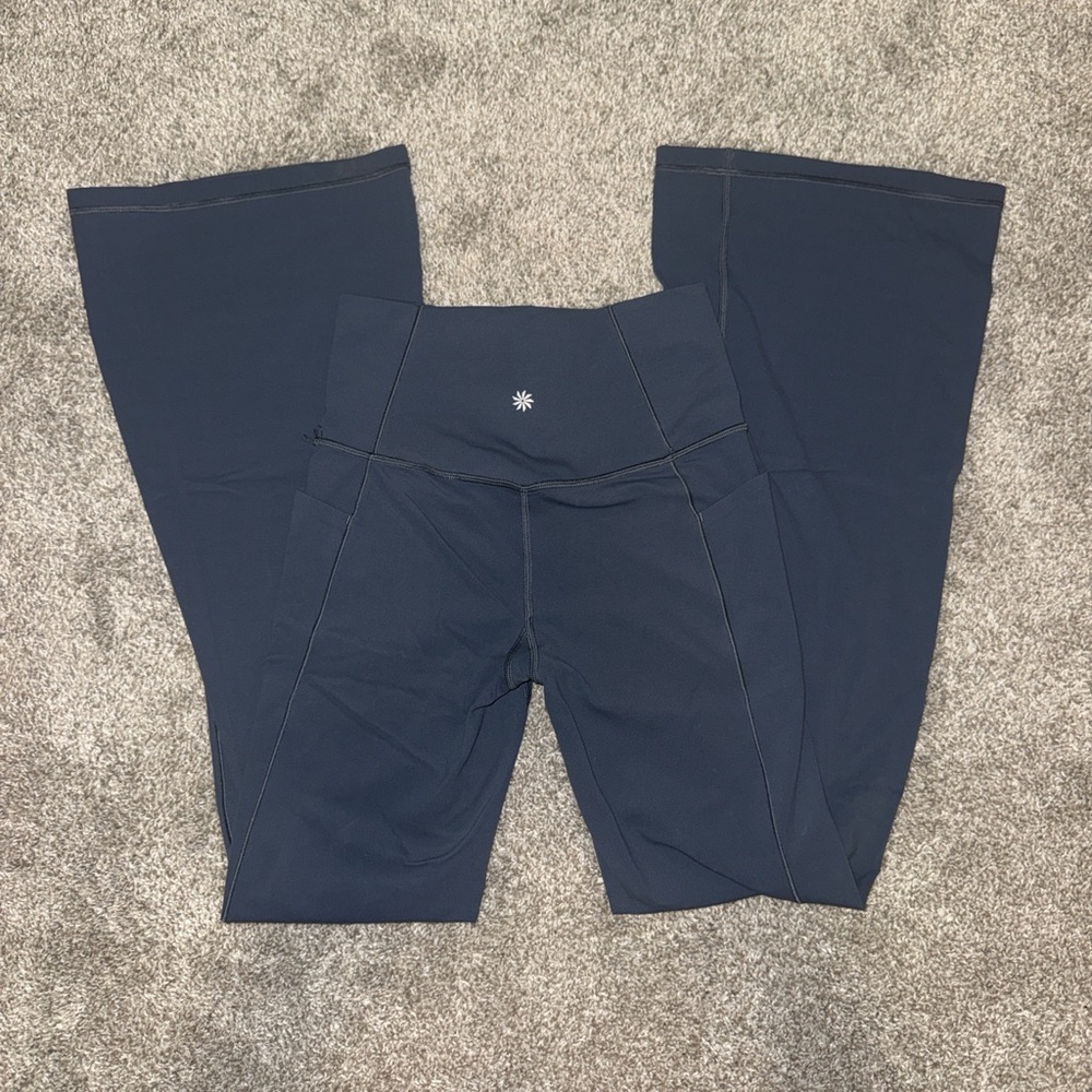 Athleta salutation stash flare pant